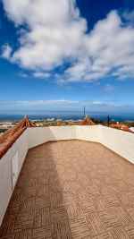 Rustic family villa with breathtaking mountain and ocean views in Los Menores