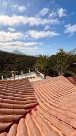 Rustic family villa with breathtaking mountain and ocean views in Los Menores
