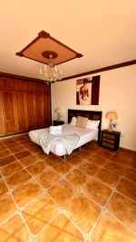 Rustic family villa with breathtaking mountain and ocean views in Los Menores