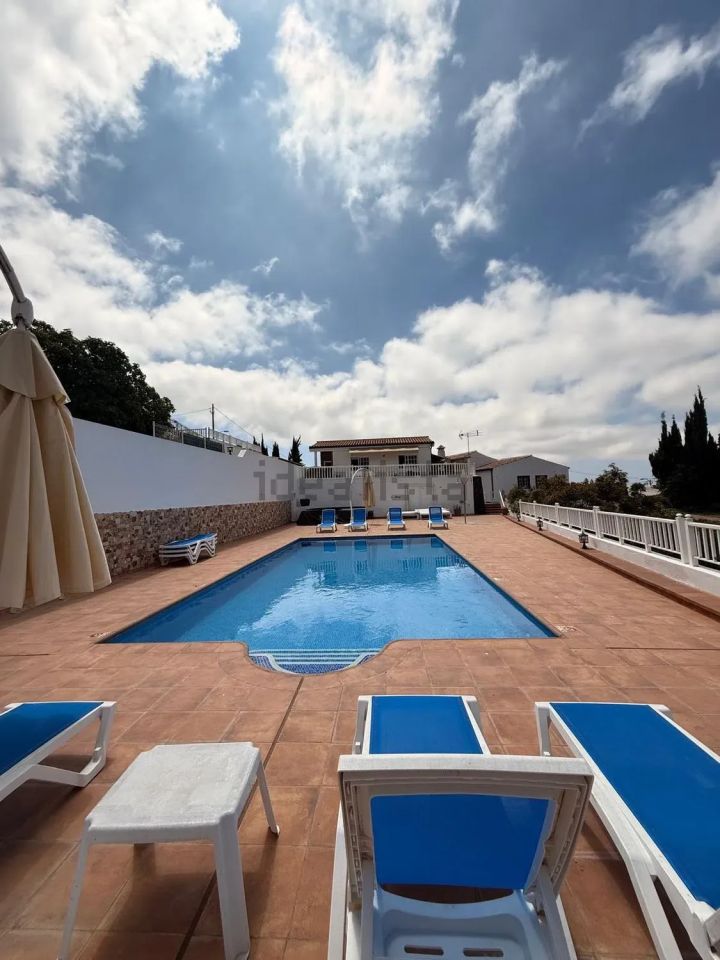 Villa in Camino de Jama